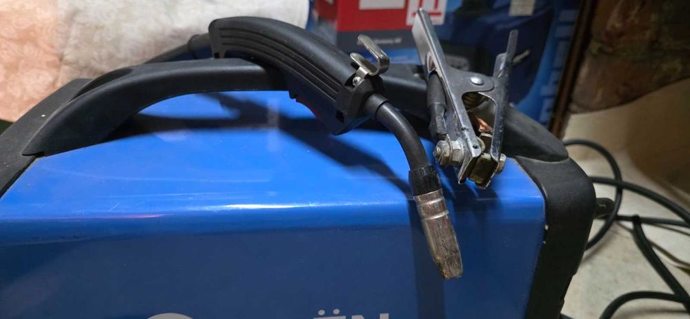 Професионално телоподаващо устройство