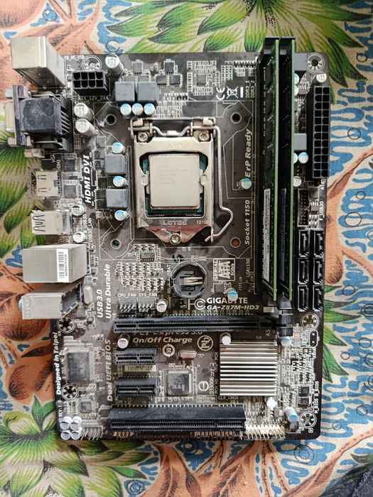 Комплект Gigabyte + Intel + 16 ГБ DDR3