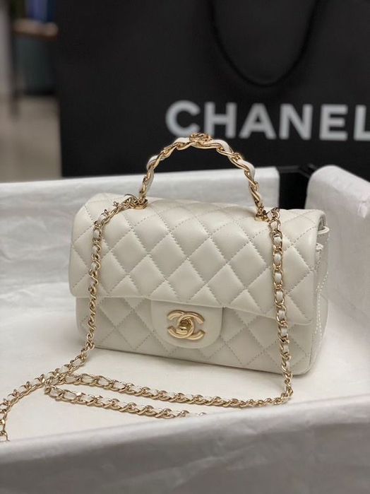 НАЛИЧНА дамска чанта Chanel