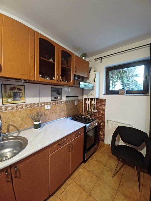 Apartament 2 camere cu curte si pergola