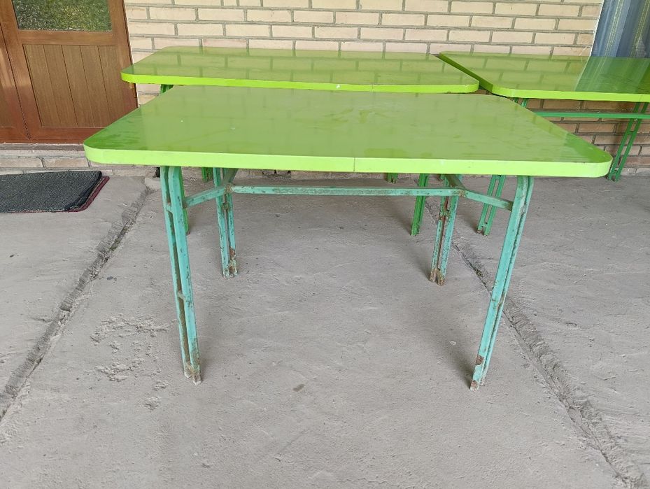 Stol stul kamplek sotiladi