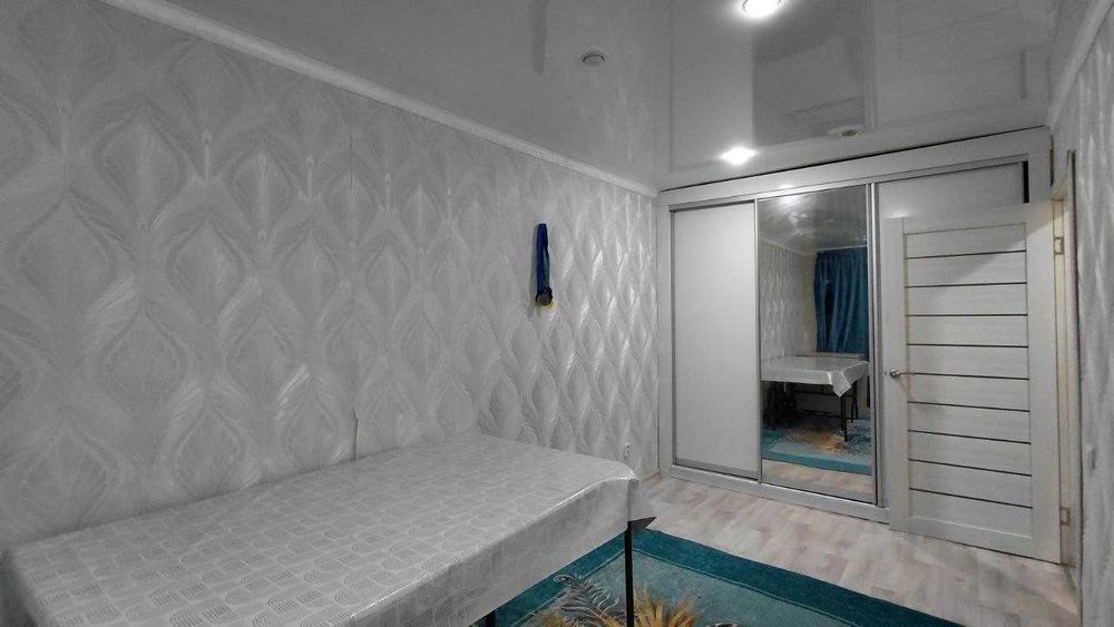 Продам 2 ком квартиру с ремонтом все рядом