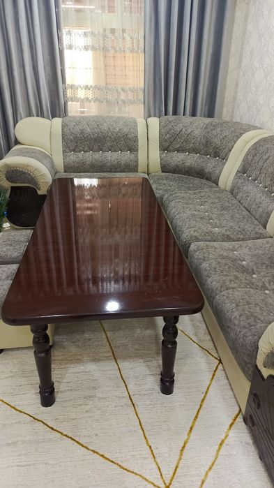 продаётся гостиный уголок вышего качества.