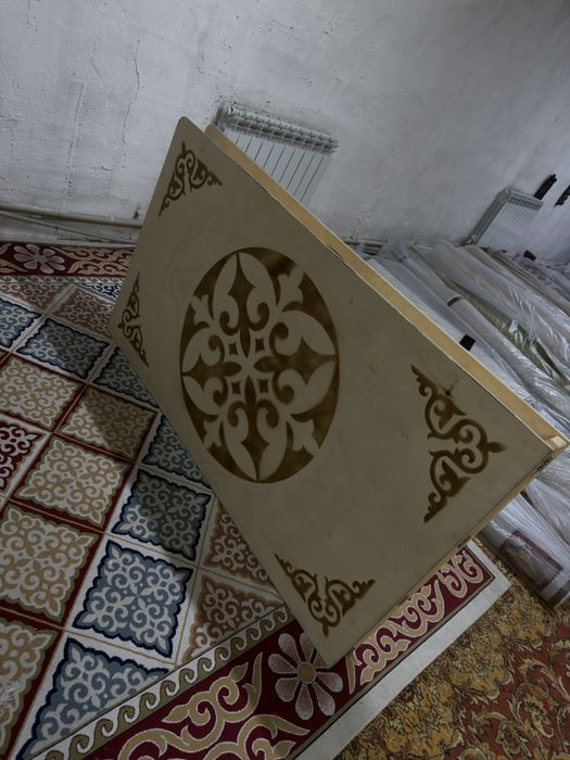 Продается стол  в хорошем состоянии