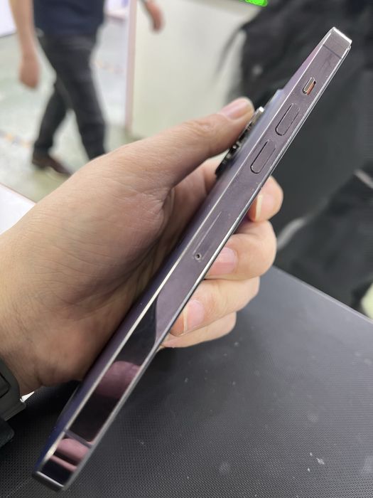 iPhone 14 Pro Max 256G  IOS18