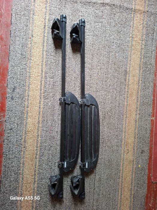 Schiuri cu bete cu husa si bare auto transport