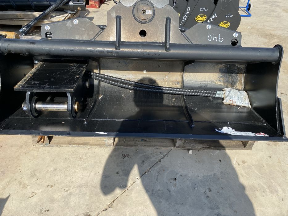 Хидравлична планировична кофа 160 см