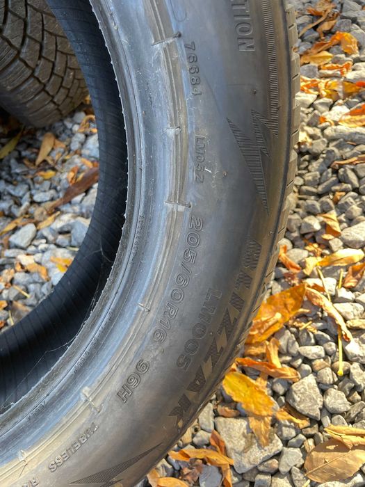 205/60/16 Зимни гуми BRIDGESTONE BLIZZAK LM005 DOT 2623 / Бриджстоун Близак ЛМ005