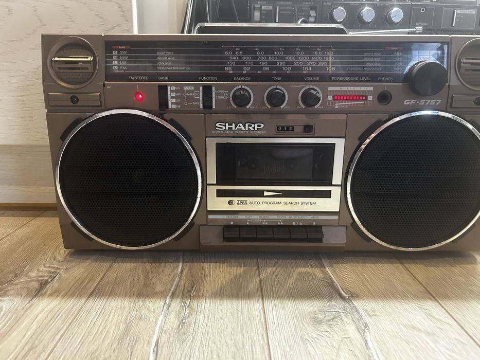 SHARP GF-5757 Радиокасетофон Боомбокс