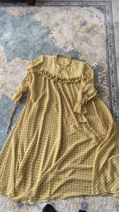 Продаю платья б/у от 10000 тг  качество супер есть дизайнерские