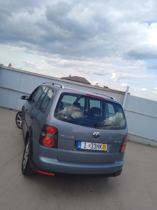 WV*TOURAN/CROSS/2000Diezel*Euro 4.Privat Germania!