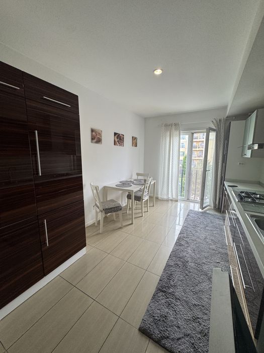 Apartament Spatios 3 camere Cosmopilis