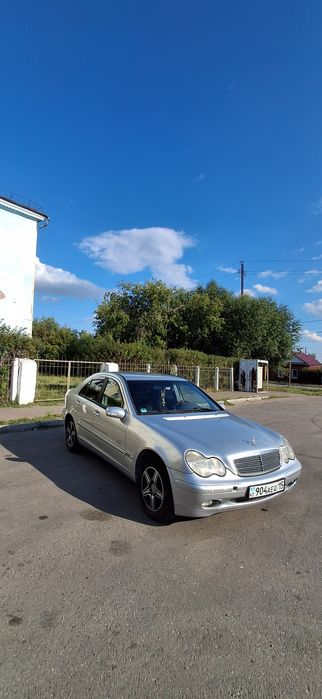 Мерседес бенз  с 180