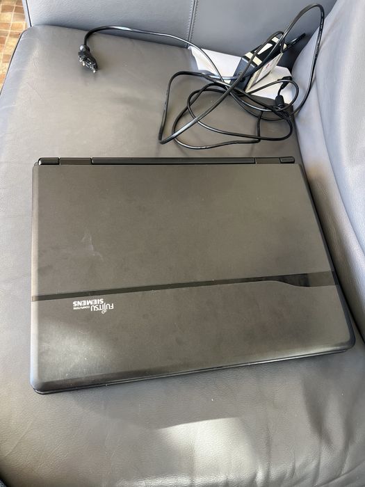 Laptop fujitsu siemens Amilo pi2540.