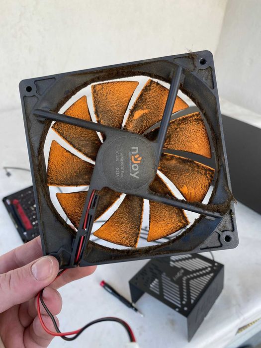 Reparatii Laptop/PC/Console–Instalare Windows,Mentenanta