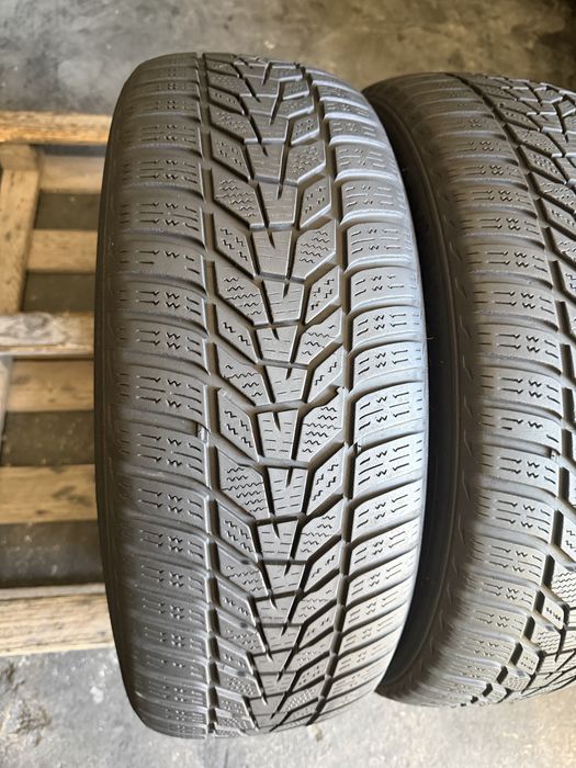 2 anvelope iarna 215/60/17 Hankook!