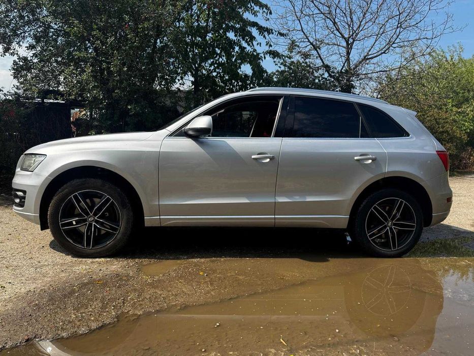 Dezmembrez Audi Q5 8R 3.0 tdi CCW 2010