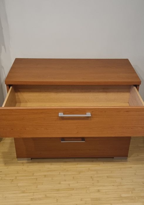 Comodă cu e sertare