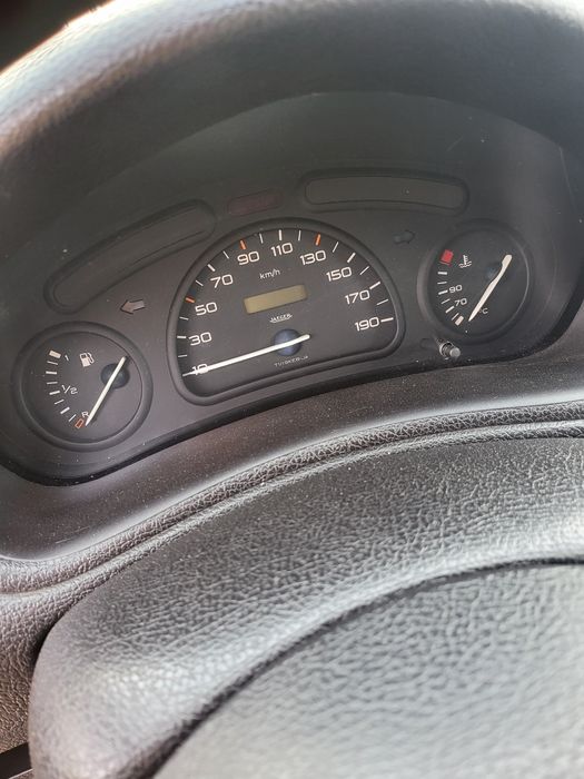 Пежо 206 1.1 бензин НА ЧАСТИ