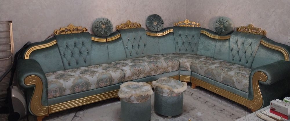 Divan kiresla xolati yangi