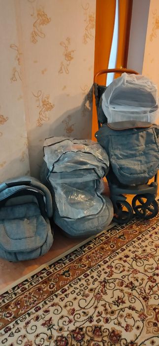Детская коляска 3 в 1