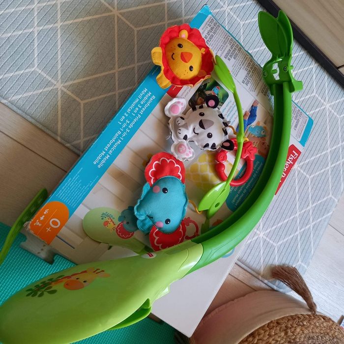Музикална въртележка Fisher price отлично с-е