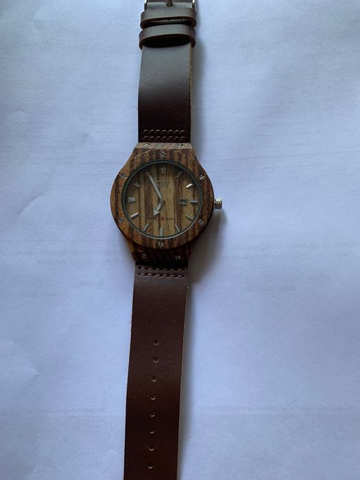 часовник от дърво