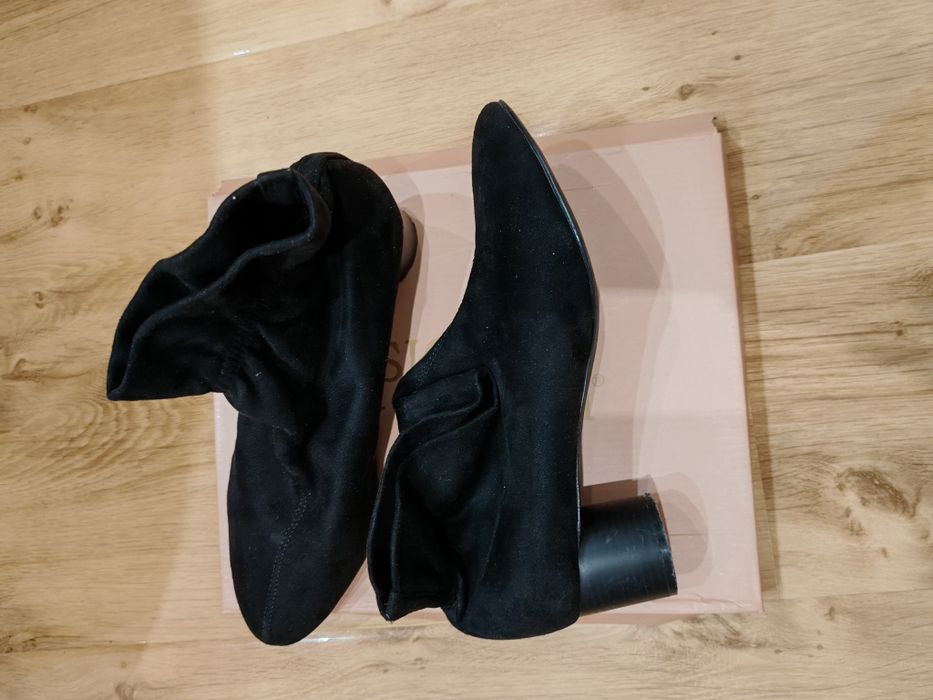 Дамски обувки нови 39 номер!