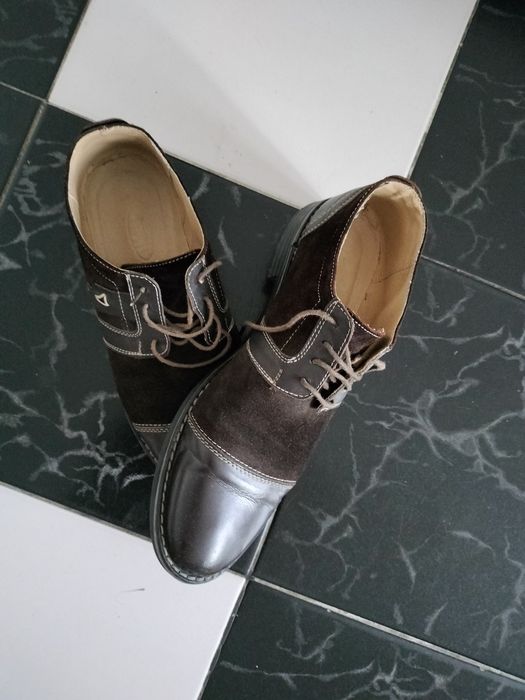 Pantofi bărbătești