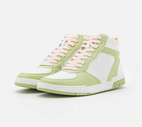 нови дамски високи маратонки - номер 39