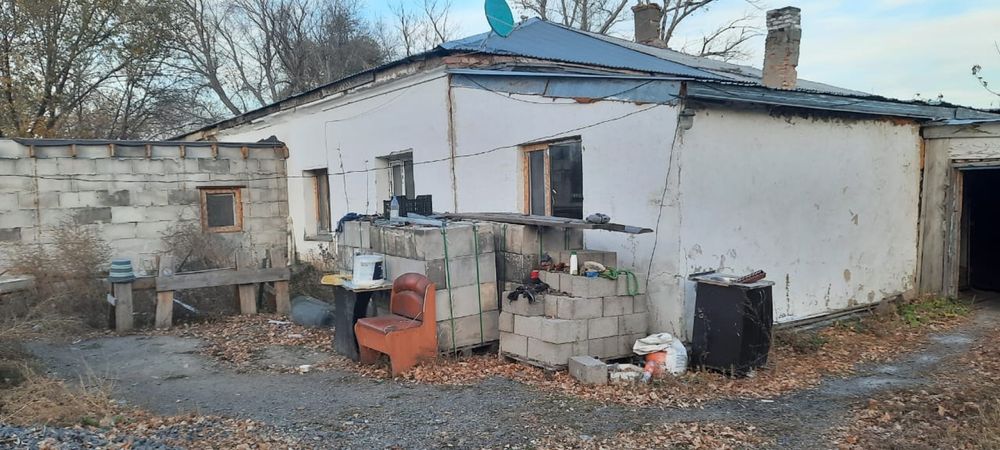 Продам дом с хоз.постройками