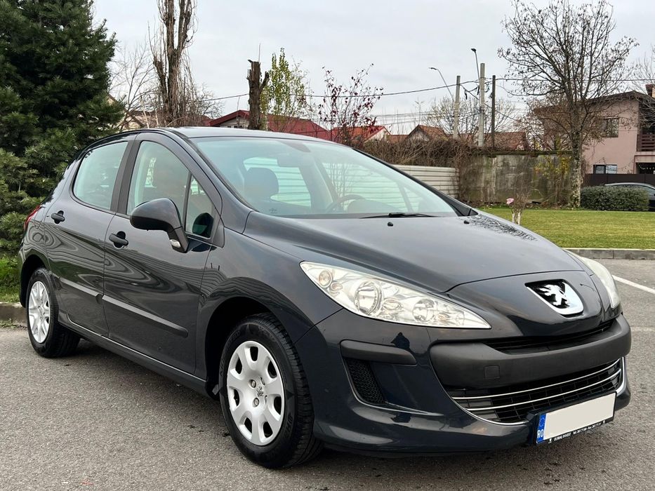 Peugeot 308 km  130 mi km 1.4 benzina cumpărat Peugeot nou 207