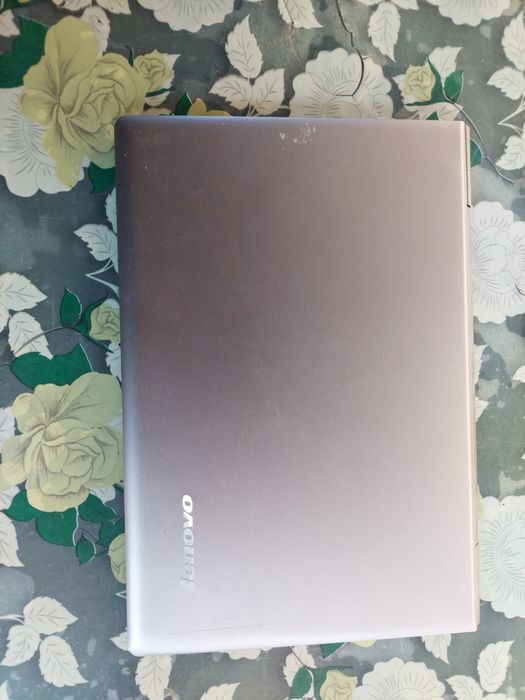 Laptop Lenovo ideapad i5
