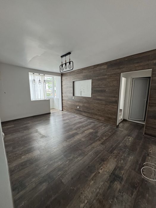 Inchiriez apartament 2 camere vis a vis penny 7 noiembrie