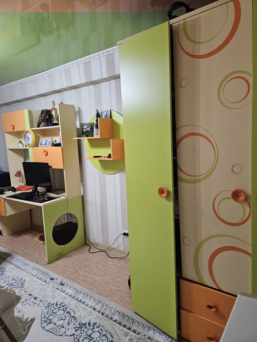 Мебель в детскую комнату