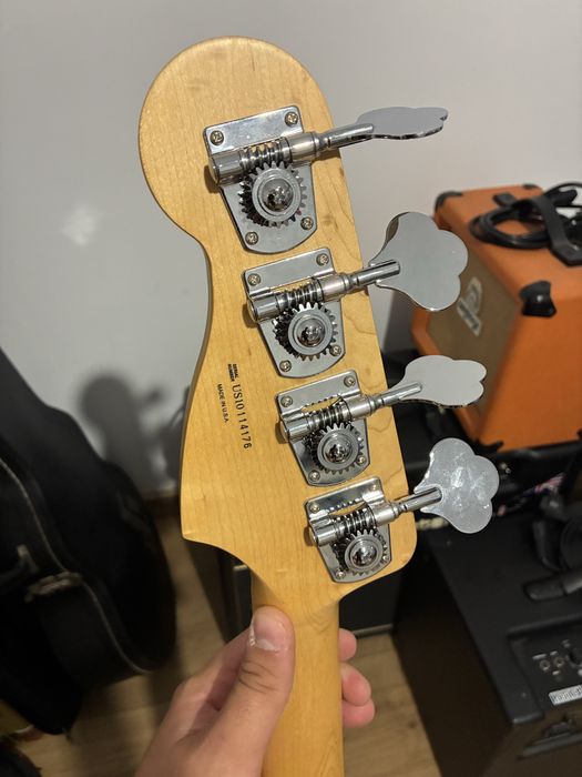 Fender American Precision Bass USA – Made in USA, stare foarte bună