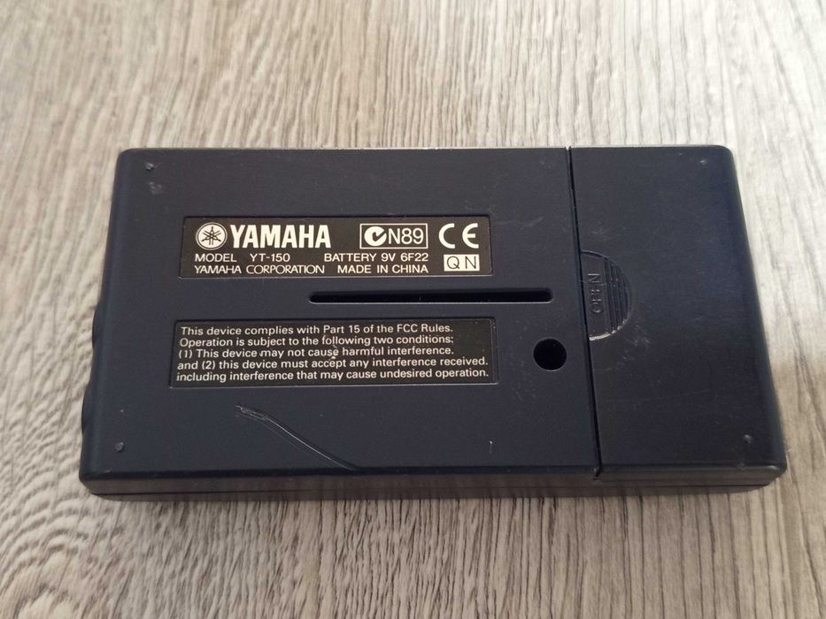 Електронен тунер за бас китара Yamaha YT-150