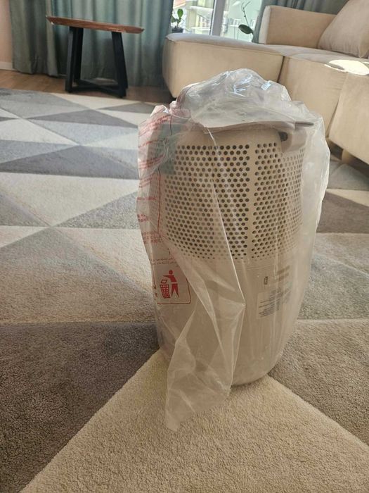 Продавам чисто нов пречиствател за въздух Instant Air Purifier 70 евро за гр. Варна, изпращам по куриер за сметка на купувача