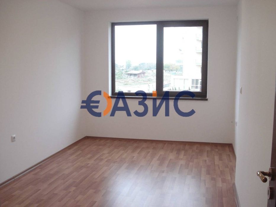 Продава се Тристаен апартамент в к.к. Слънчев бряг - 92 кв.м за 1370 €/кв.м - Снимка #6