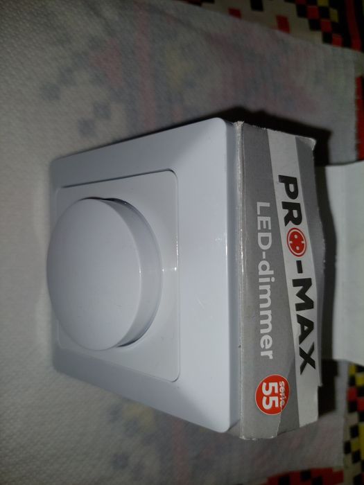 Regulator pentru lumina