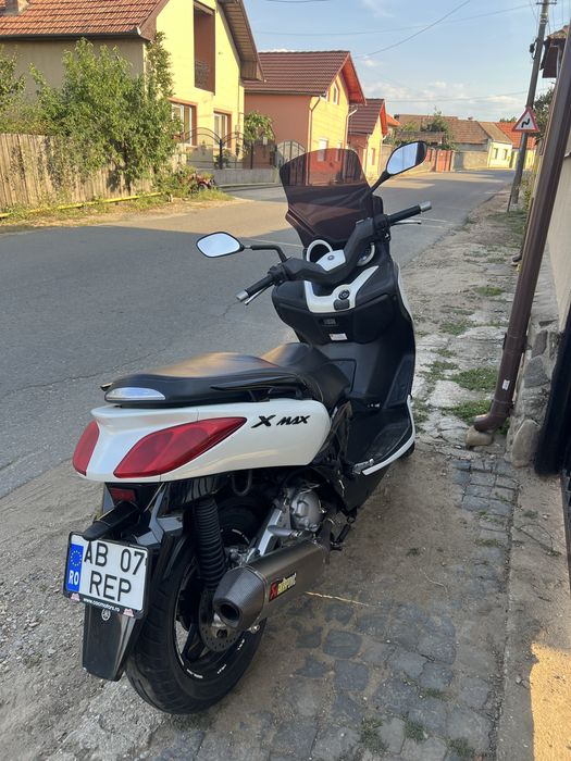 Yamaha x max 250