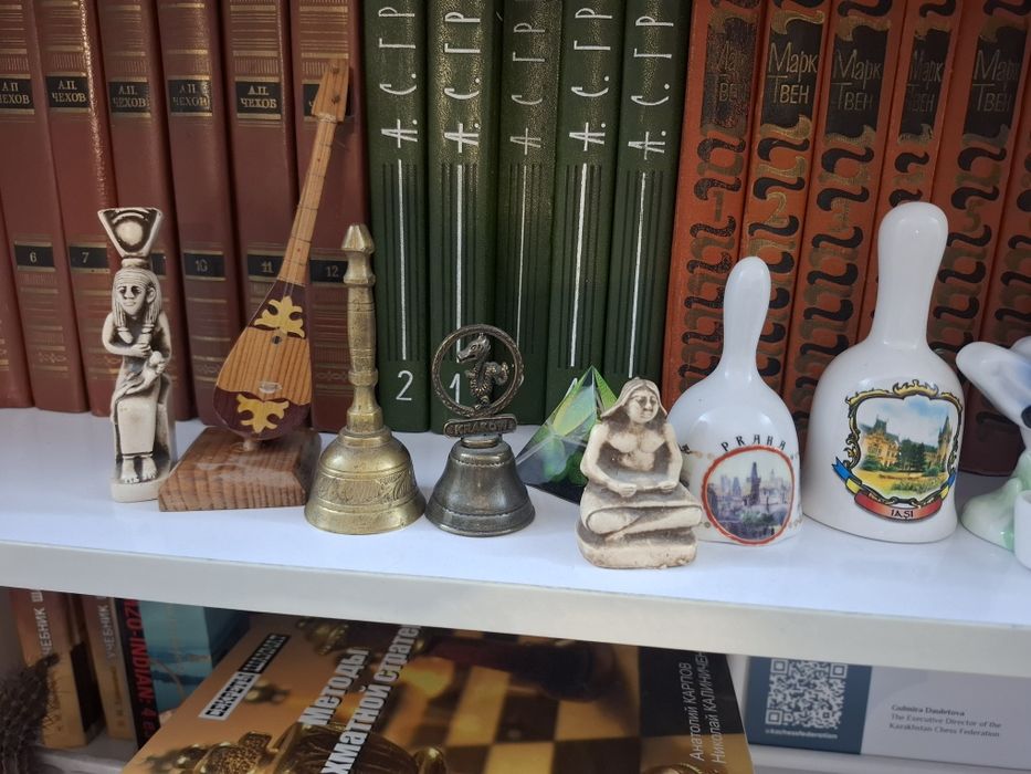 Фарфорные изделии