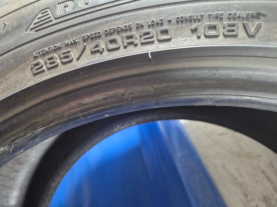 285/40/20 108v Dunlop