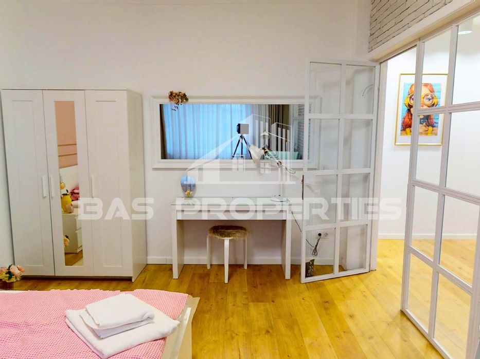 Продава се Многостаен апартамент в София, Център - 111 кв.м за 2642 €/кв.м - Снимка #2