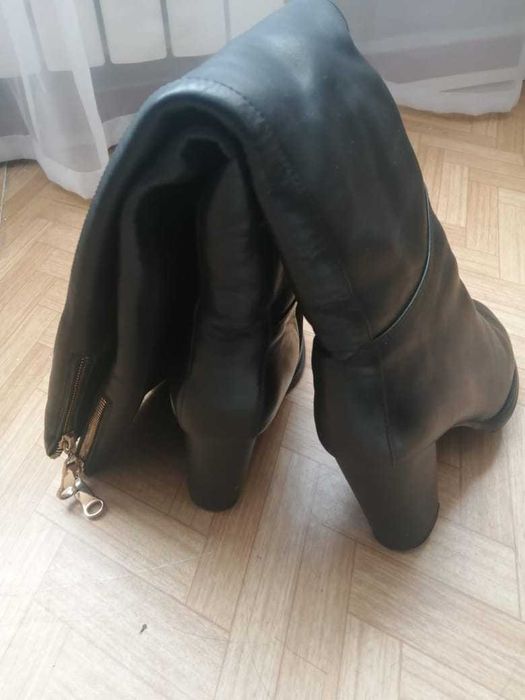 Продам кожаные зимние сапоги