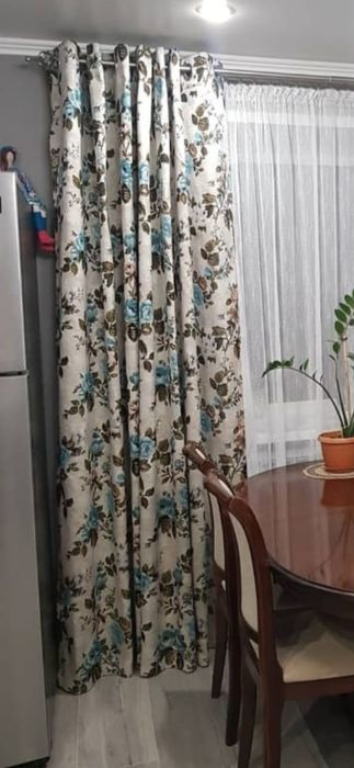 Продаю шторы с люверсами