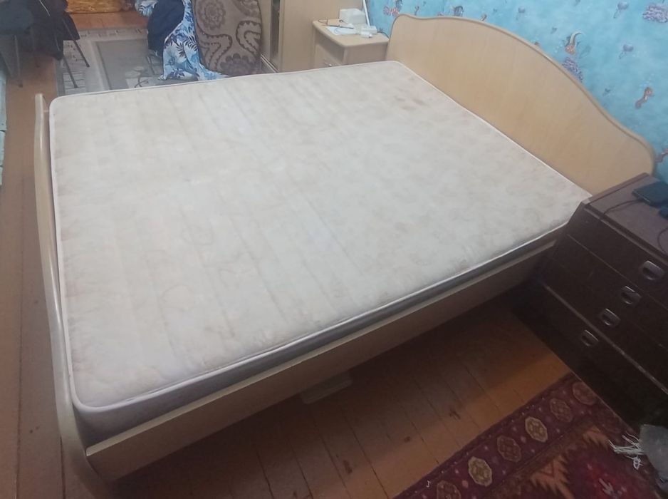 Продам кровать..