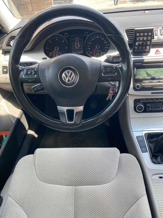 VOLKSWAGEN Passat 2010 — imagine 5