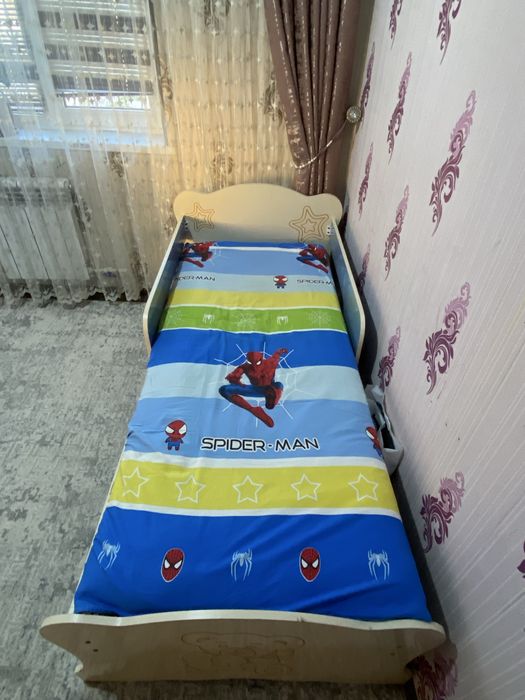 Детский кровать сотилади