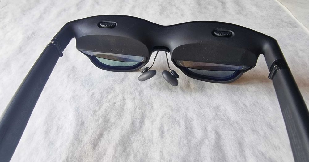 AR-очки VITURE Pro XR + геймпад 8BitDo